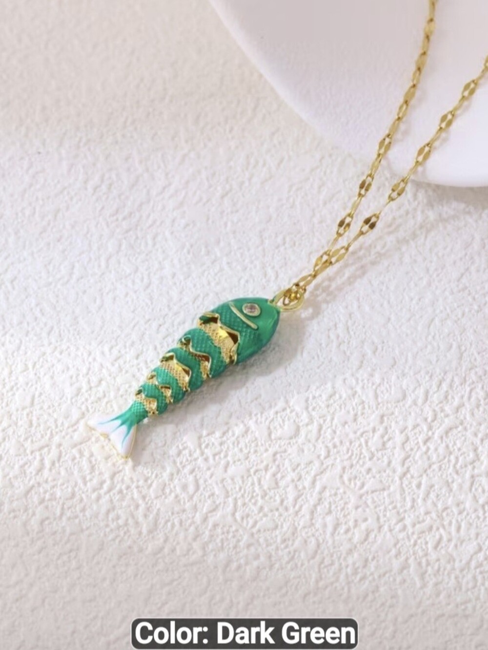 🐟🐟NEW🐟🐟 CUTE!! SS 3D DARK GREEN Moveable Fish Pendant On A Lip Chain Necklac